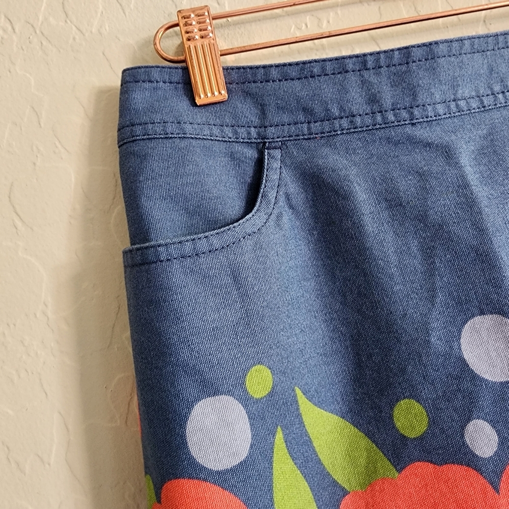 Boden Floral Pencil Skirt 2R - Picture 2 of 9